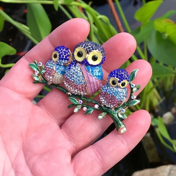 Owl Brooch - Picture 4 of 6